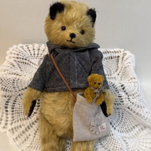 KAZARIYAさんの黒耳くまさん(26㎝) 20