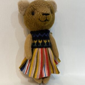 Sirjeさんのテディベア（ベストを着たクマちゃん）