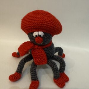 LIENEさんの編みぐるみ【赤いベレーのタコさん】