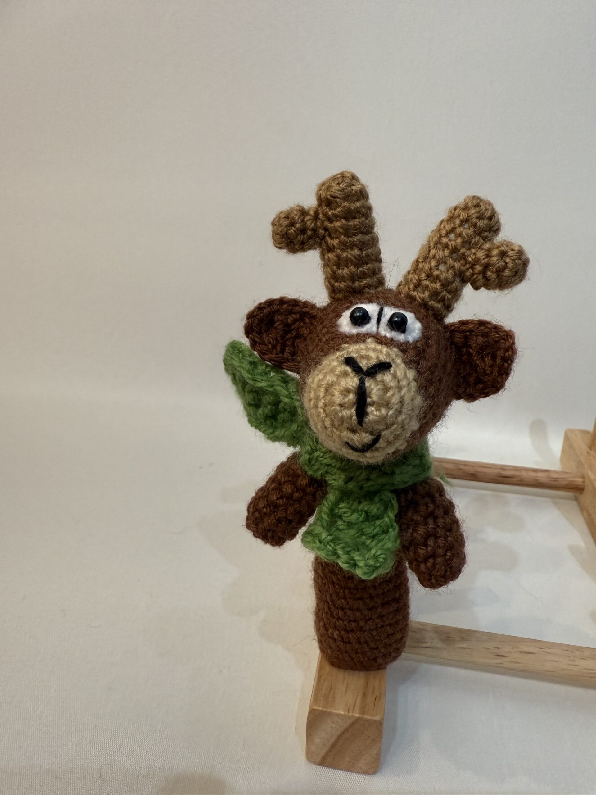 LIENEさんの編みぐるみ【トナカイのパペット】